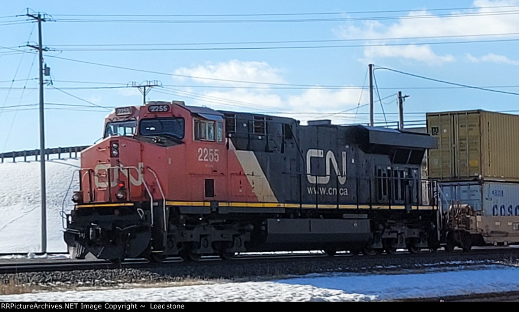 CN 2255